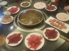 -周老三跷脚牛肉·全牛火锅(非遗传承店)