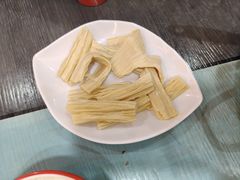 -四季喧黔味豆米火锅(万达广场店)