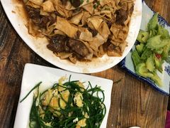 -壹阁胡羊焖饼(特色小吃街店)