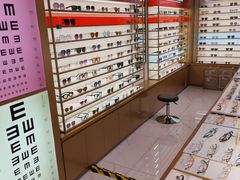 -爱视眸Eyeblling眼镜·依视路·蔡司镜片折扣店(百联南方商城购物中心)