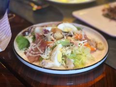 牛油果藜麦色拉-YUE·6·西式融合餐厅(外滩六号店)