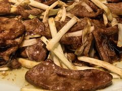韭黄炒华腾猪肝-通安客栈中餐厅·何家小馆