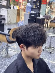 -藤野造型专业烫染接发