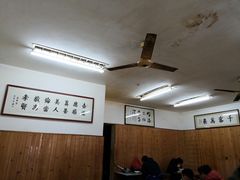-老字号贾家肉丸糊辣汤(光明巷店)