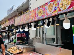 -布尔津河堤夜市
