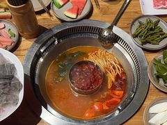 -城墙拐拐火锅(三峡广场黑金冠店)
