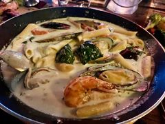 -SISTERS BAR RESTAURANT川意酒馆(嘉善老市H楼店)