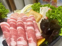 -呷哺呷哺(融创茂店)