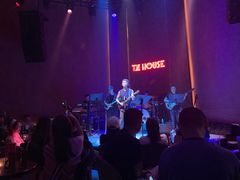 -TZ House音乐现场(来福士中心店)