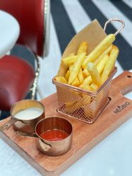 -奈尔宝家庭中心·亲子餐厅(鄞州万达店)