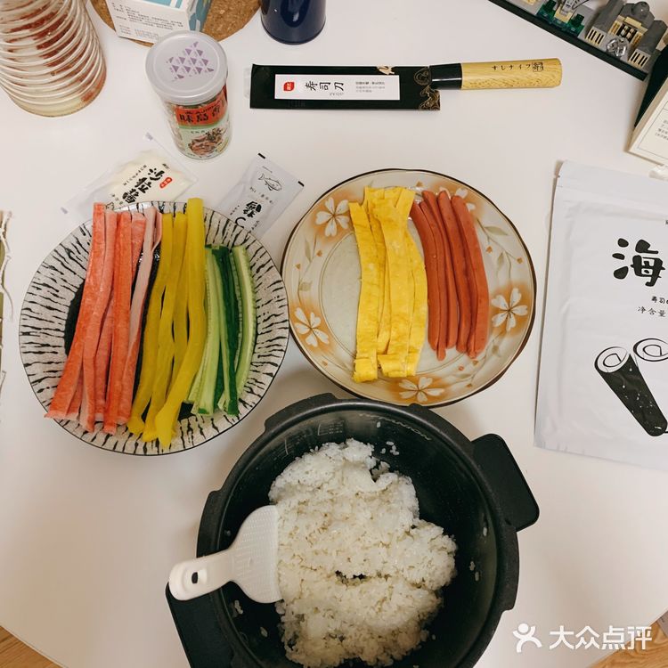 管他是寿司还是紫菜包饭