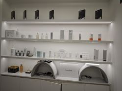 -JNK皮肤管理中心