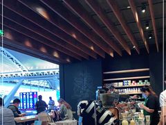 -星巴克(广州南站A18检票口楼上)