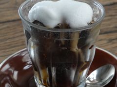 -ROAST coffee & eatery