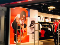 -NIKE品牌体验店(金源新燕莎店)