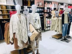 -优衣库(上海正大广场店)