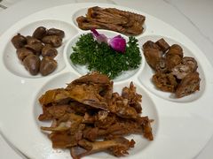 -梅利汴京烤鸭•开封豫菜地标店(东大街店)