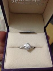 点击看大图 iphone_upload_pic-威德钻石-克拉钻大本营(南京东路店)