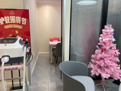-咪咪专业脱毛连锁机构