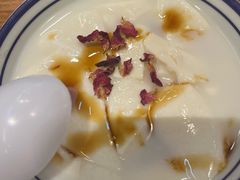 -云阿蛮云南生烫牛肉米线(奉贤路店)