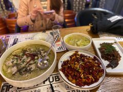 -爱啤精酿·民谣酒馆(滨江店)