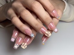 -星辰·新中式美甲美睫工作室