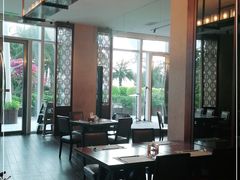 大堂-源·咖啡自助餐厅·海鲜·烧烤·三文鱼(海口华彩洲际酒店)