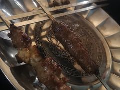 -烤肉小伙烤肉店