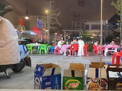 -顶峰夜宴·龙虾烧烤大排档(九江学院店)