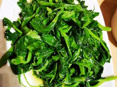 -渝信川菜 · 川味家常菜(财富购物中心店)