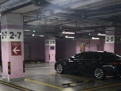 -大宁国际商业广场-地下停车库