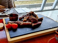 -东西风牛排馆周末烧烤自助(首都机场希尔顿店)