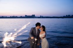 -雪中彩影婚纱摄影·微光艺术中心