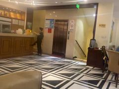 -老人和饭店(淮海中路店)