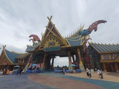 -七彩云南欢乐世界