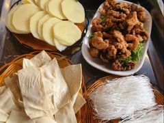 -双廊杨记石锅鱼石锅牛肉