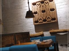 大堂-苹果树下艺术餐厅(宋庄店)