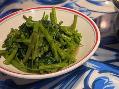 -川流不息·地道川菜·小龙虾(新松江路店)