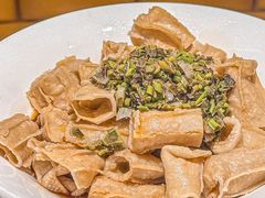 -楼兰古丽·新疆菜(大唐西市店)