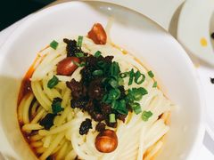 -铜锣湾·有麝自然香(渝北财富中心店)