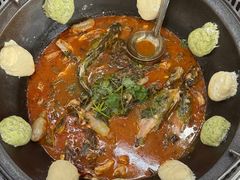 -丹水桥地锅鱼·翘嘴鲌·地方特色全鱼宴(丹江口大坝店)