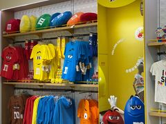 -m豆巧克力世界(上海世茂广场店)