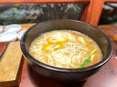 -银米·云南传统过桥米线(双廊黑金冠店)