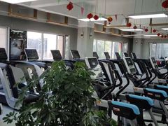 -一公里健身(龙湖紫都城店)
