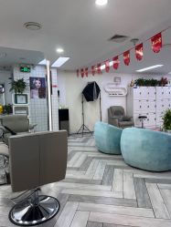 -米娜护肤造型
