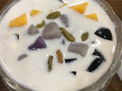 芒果烧仙草-大甜九港式甜品(武林店)
