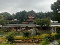 -湖泉半山温泉