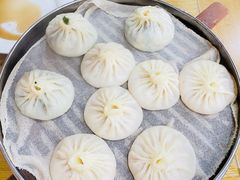 传统灌汤猪肉虾仁小小笼包-地安门包子铺(地安门店)