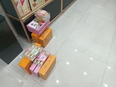 -鹏城八珍深圳特产手信(罗湖店)