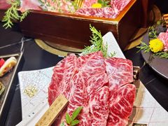 -山川小町·极番烧肉(新地假日广场店)